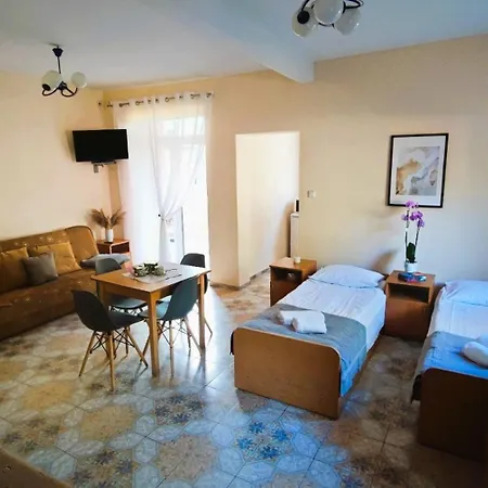 Guest house Sadyba *