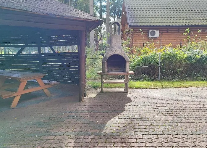 招待所 Sadyba 波别罗沃